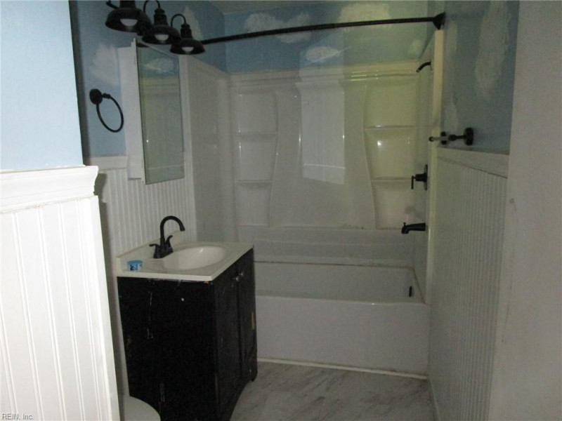 Photo 16 of 21 residential for sale in Hampton virginia