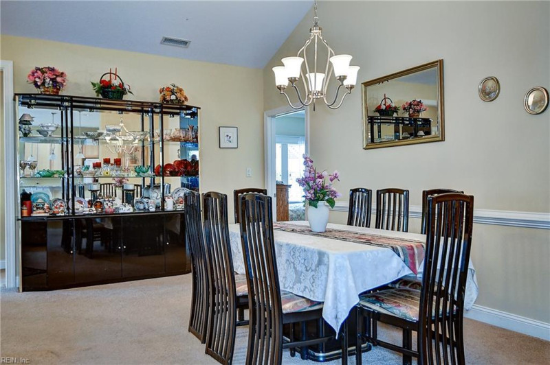 Photo 16 of 43 residential for sale in Chesapeake virginia