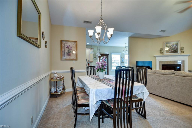 Photo 19 of 43 residential for sale in Chesapeake virginia