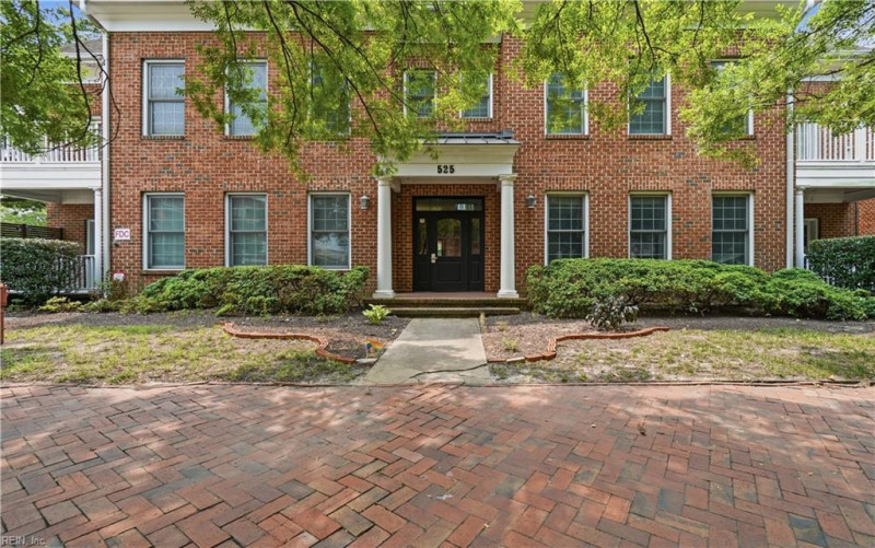 Photo 1 of 37 residential for sale in Norfolk virginia