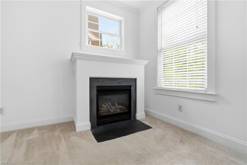 Photo 11 of 37 residential for sale in Norfolk virginia