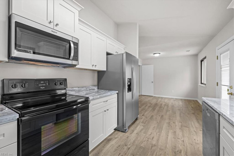Photo 15 of 39 residential for sale in Virginia Beach virginia