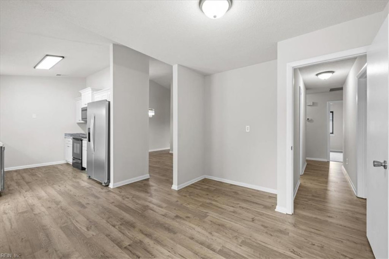 Photo 17 of 39 residential for sale in Virginia Beach virginia