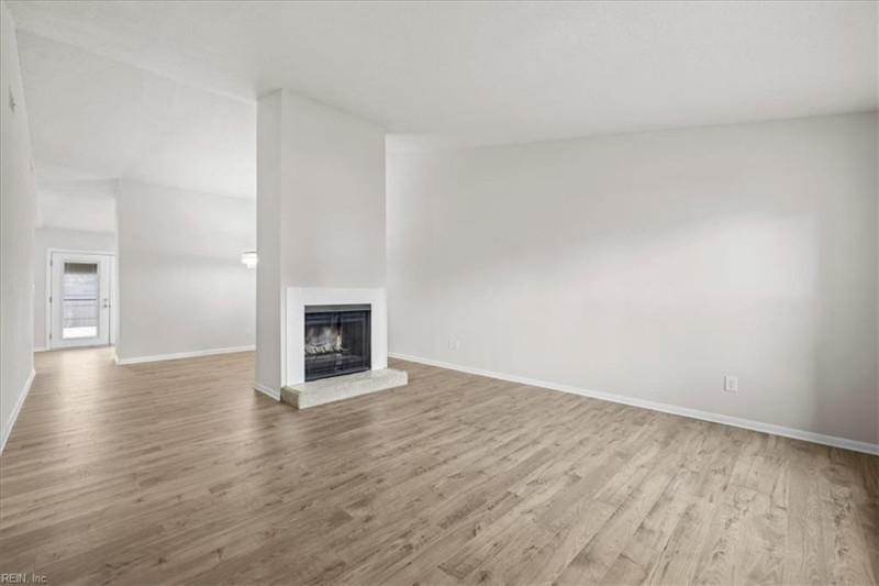 Photo 6 of 39 residential for sale in Virginia Beach virginia