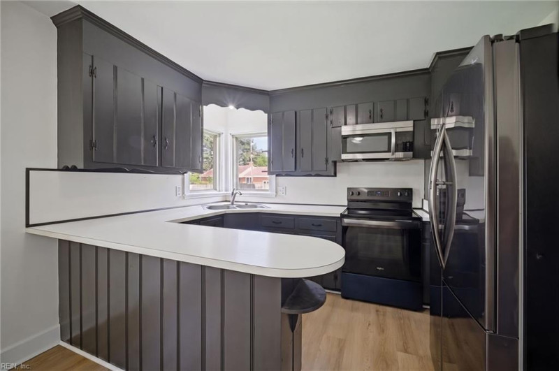 Photo 11 of 34 residential for sale in Chesapeake virginia