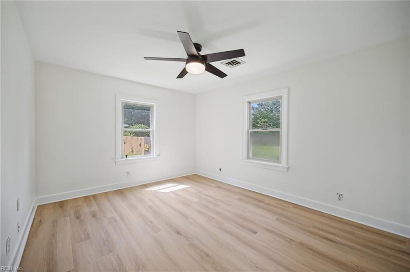 Photo 24 of 34 residential for sale in Chesapeake virginia