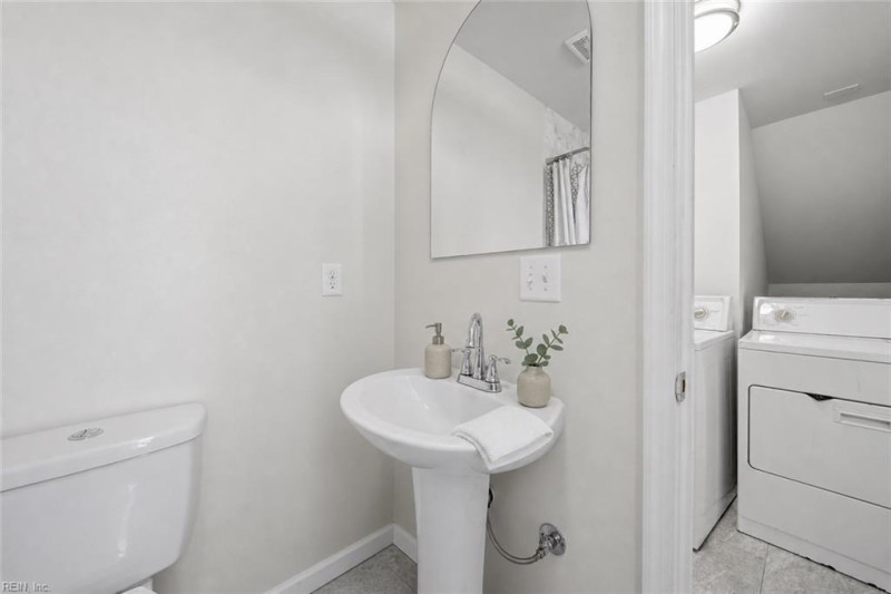 Photo 21 of 24 residential for sale in Chesapeake virginia Photo 21 of 24 residential for sale in Chesapeake virginia