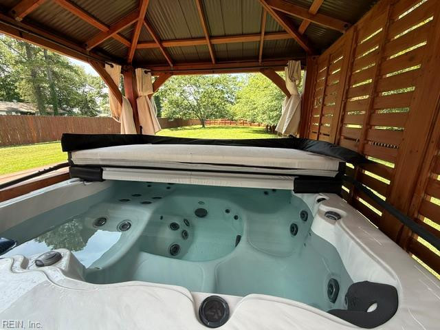 Photo 11 of 13 residential for sale in Chesapeake virginia