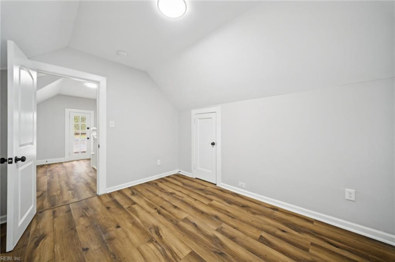 Photo 15 of 38 residential for sale in Hampton virginia
