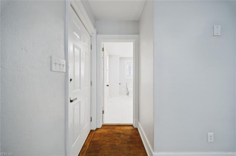 Photo 20 of 38 residential for sale in Hampton virginia