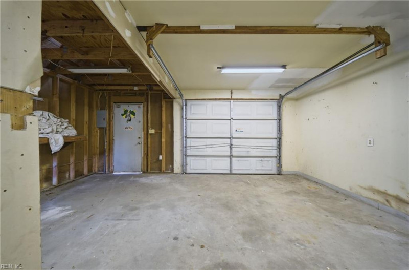 Photo 34 of 38 residential for sale in Hampton virginia