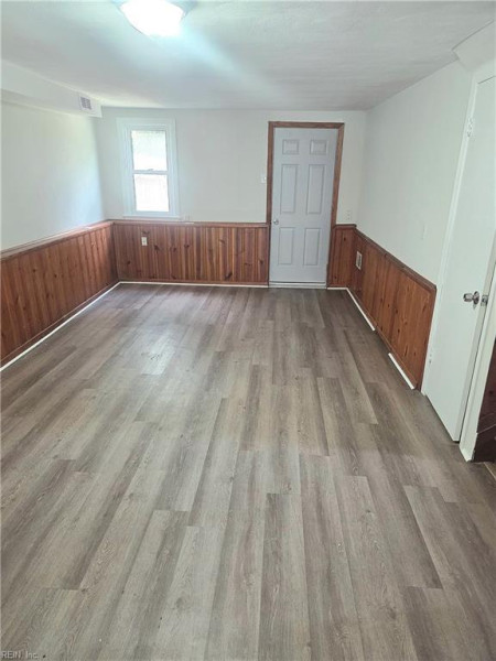 Photo 2 of 14 residential for sale in Portsmouth virginia