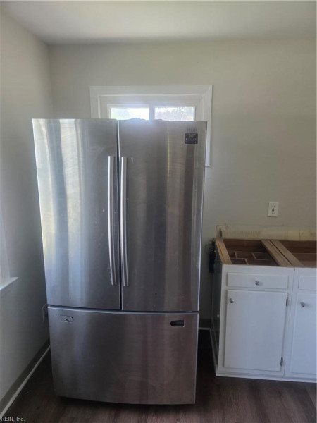 Photo 7 of 14 residential for sale in Portsmouth virginia