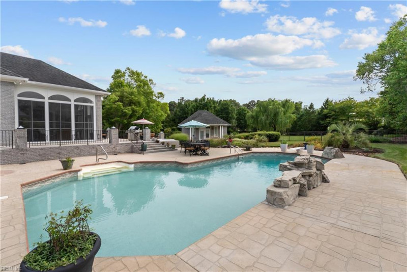 Photo 11 of 50 residential for sale in Virginia Beach virginia