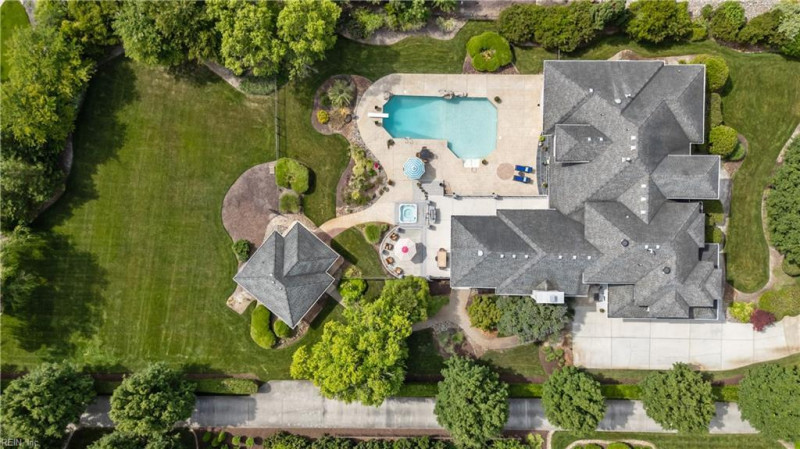 Photo 4 of 50 residential for sale in Virginia Beach virginia
