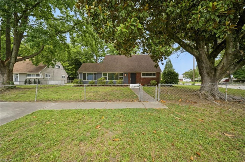 Photo 3 of 46 residential for sale in Norfolk virginia Photo 3 of 46 residential for sale in Norfolk virginia