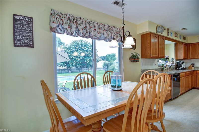 Photo 17 of 45 residential for sale in Chesapeake virginia Photo 17 of 45 residential for sale in Chesapeake virginia