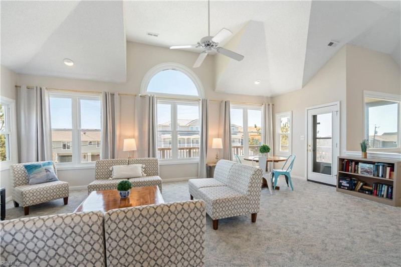 Photo 11 of 50 residential for sale in Virginia Beach virginia