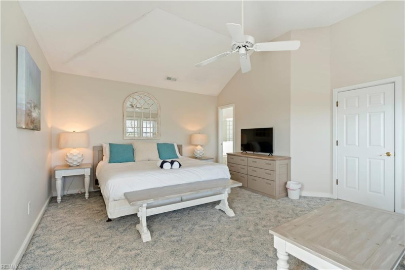 Photo 19 of 50 residential for sale in Virginia Beach virginia