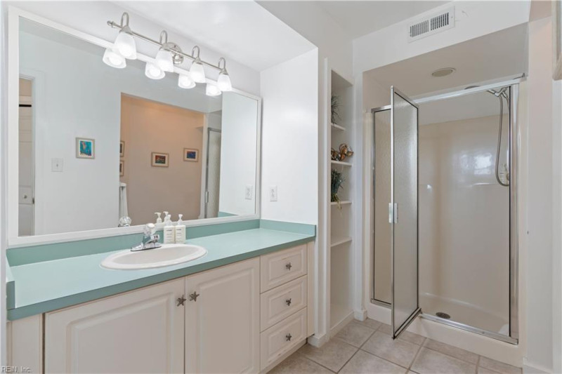 Photo 25 of 50 residential for sale in Virginia Beach virginia