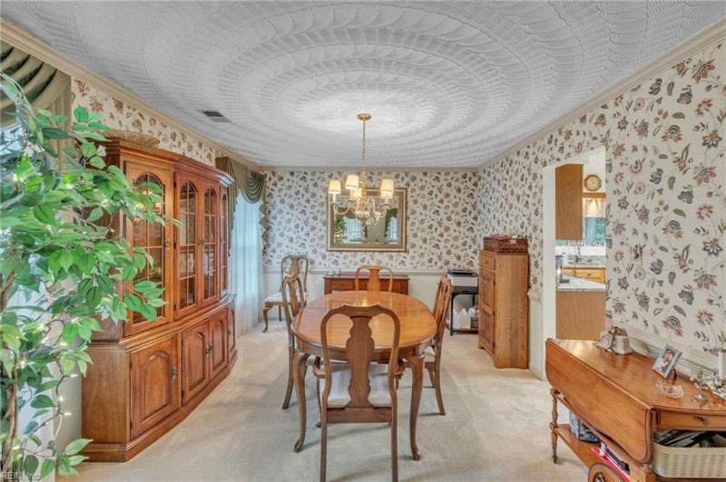 Photo 16 of 48 residential for sale in Chesapeake virginia