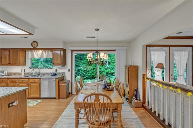 Photo 21 of 48 residential for sale in Chesapeake virginia