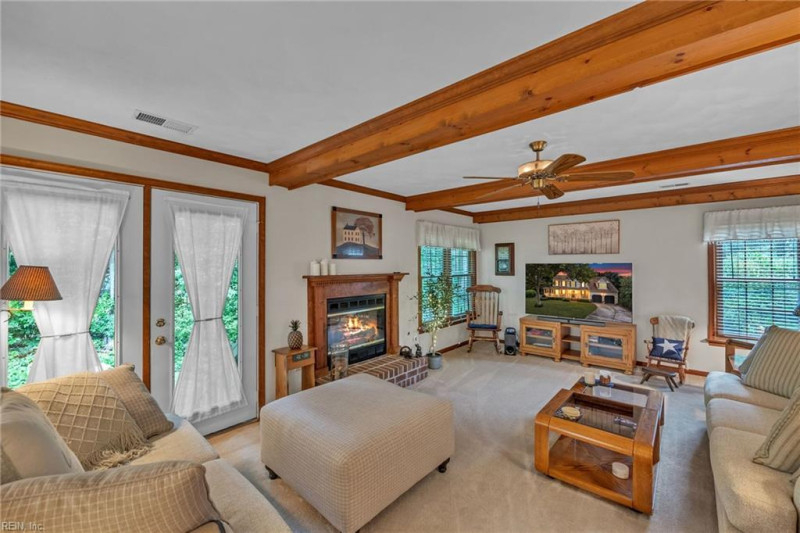 Photo 22 of 48 residential for sale in Chesapeake virginia