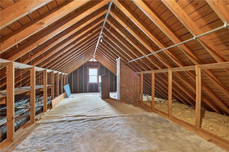 Photo 23 of 41 residential for sale in Portsmouth virginia