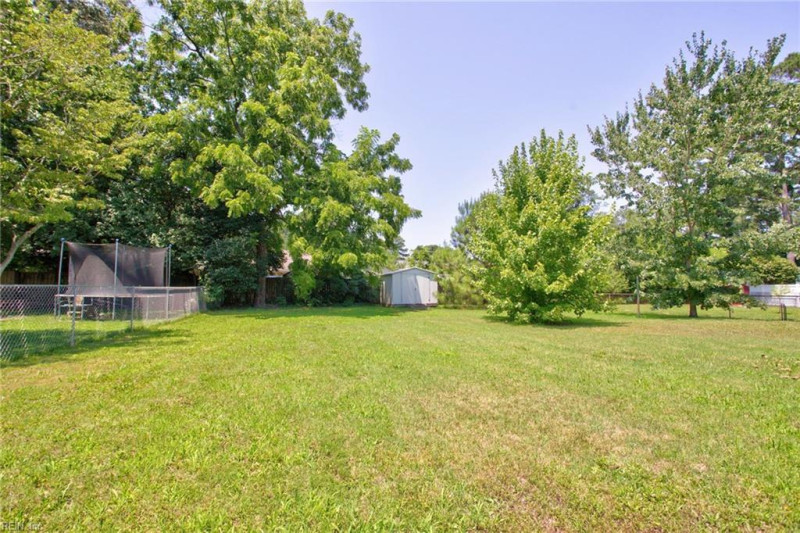 Photo 27 of 41 residential for sale in Portsmouth virginia