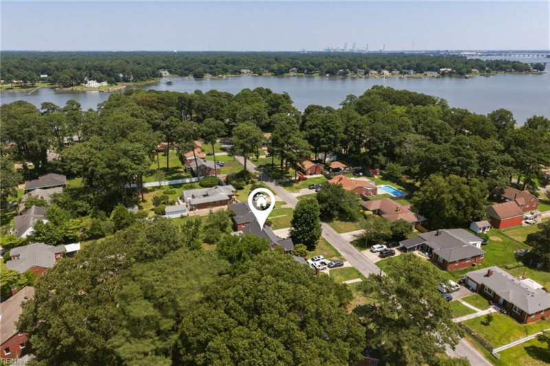 Photo 36 of 41 residential for sale in Portsmouth virginia