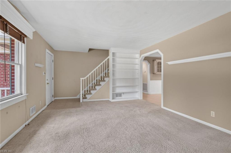 Photo 6 of 41 residential for sale in Portsmouth virginia