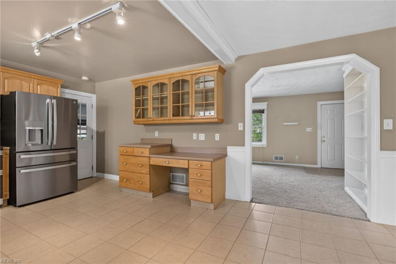 Photo 9 of 41 residential for sale in Portsmouth virginia