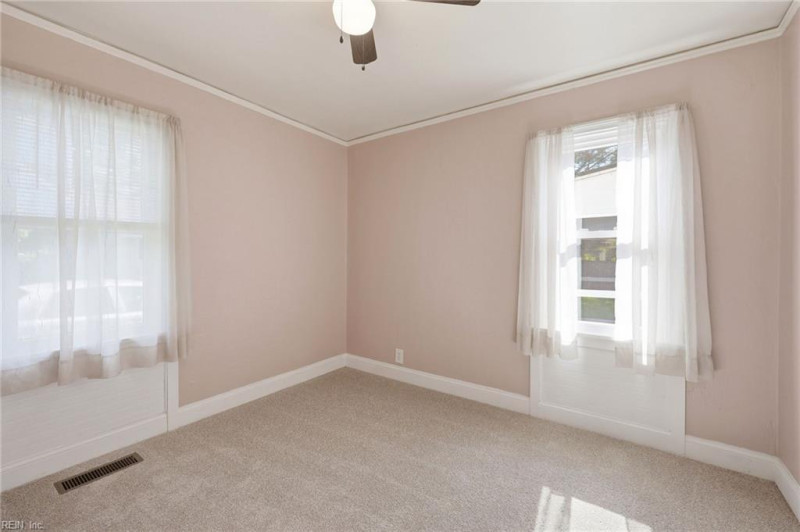 Photo 22 of 47 residential for sale in Norfolk virginia