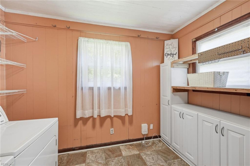 Photo 32 of 47 residential for sale in Norfolk virginia