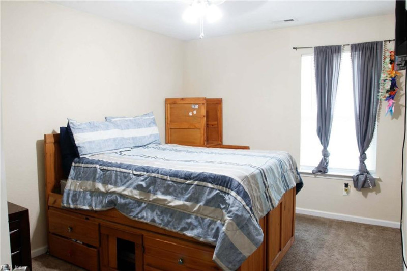 Photo 10 of 18 residential for sale in Portsmouth virginia