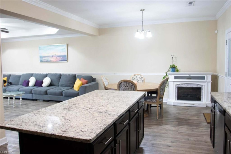 Photo 8 of 18 residential for sale in Portsmouth virginia