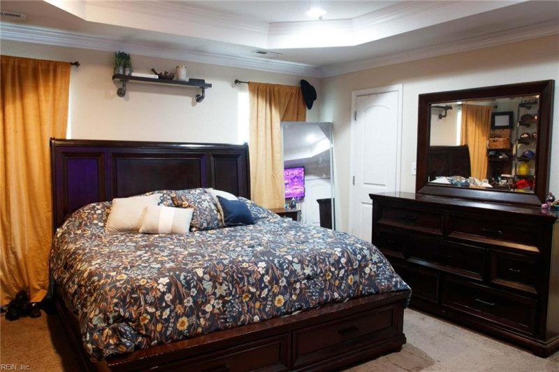 Photo 9 of 18 residential for sale in Portsmouth virginia