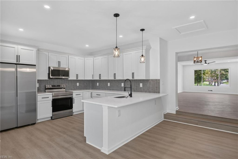 Photo 15 of 42 residential for sale in Norfolk virginia