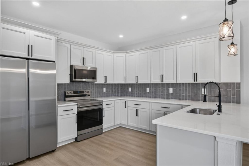 Photo 17 of 42 residential for sale in Norfolk virginia