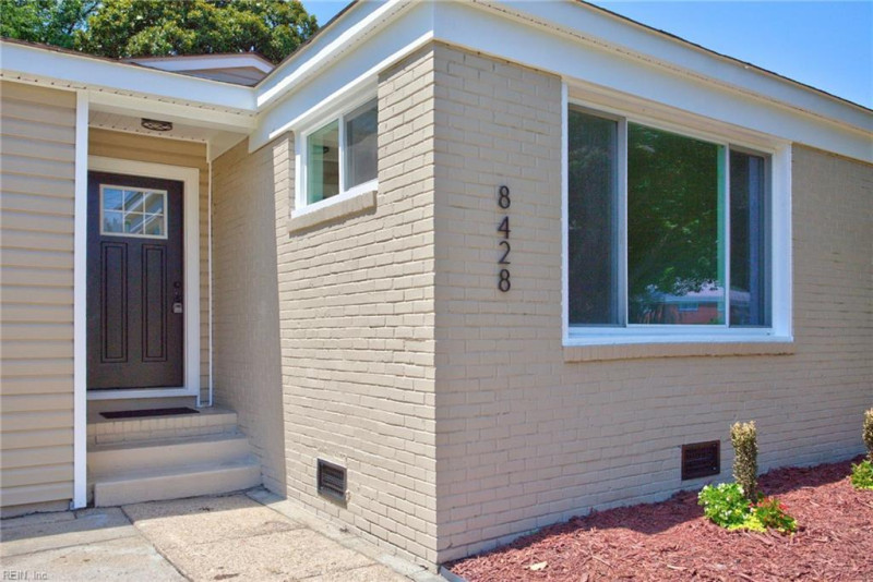 Photo 4 of 42 residential for sale in Norfolk virginia