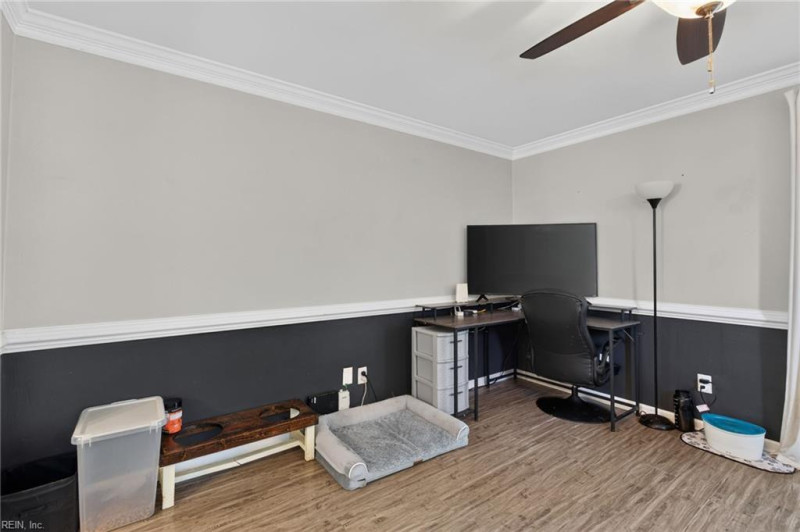 Photo 12 of 43 residential for sale in Virginia Beach virginia