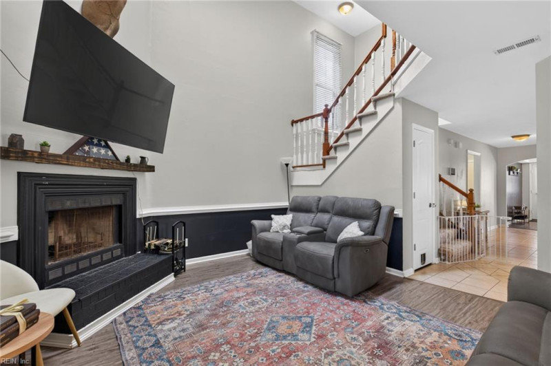 Photo 14 of 43 residential for sale in Virginia Beach virginia
