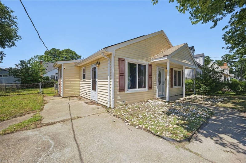 Photo 1 of 30 residential for sale in Chesapeake virginia Photo 1 of 30 residential for sale in Chesapeake virginia