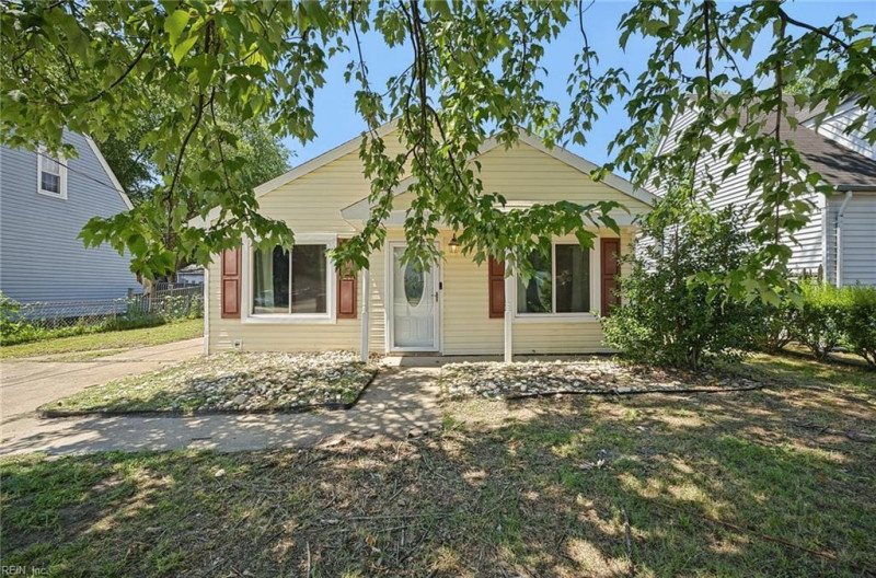 Photo 2 of 30 residential for sale in Chesapeake virginia Photo 2 of 30 residential for sale in Chesapeake virginia