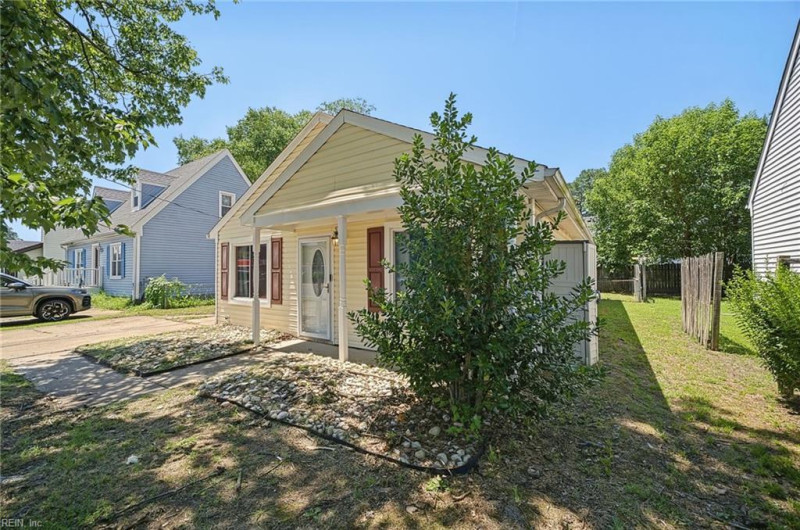 Photo 5 of 30 residential for sale in Chesapeake virginia Photo 5 of 30 residential for sale in Chesapeake virginia
