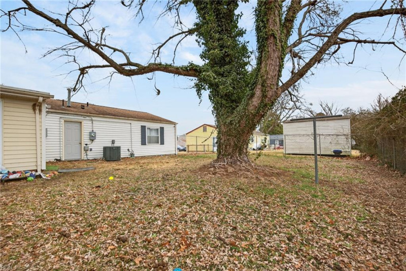 Photo 15 of 17 residential for sale in Hampton virginia