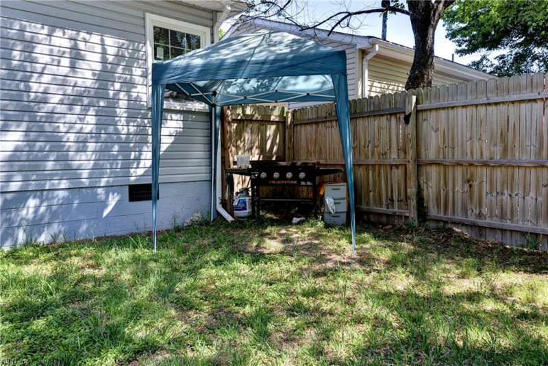 Photo 23 of 27 residential for sale in Newport News virginia