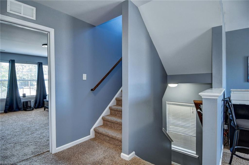 Photo 15 of 42 residential for sale in Hampton virginia
