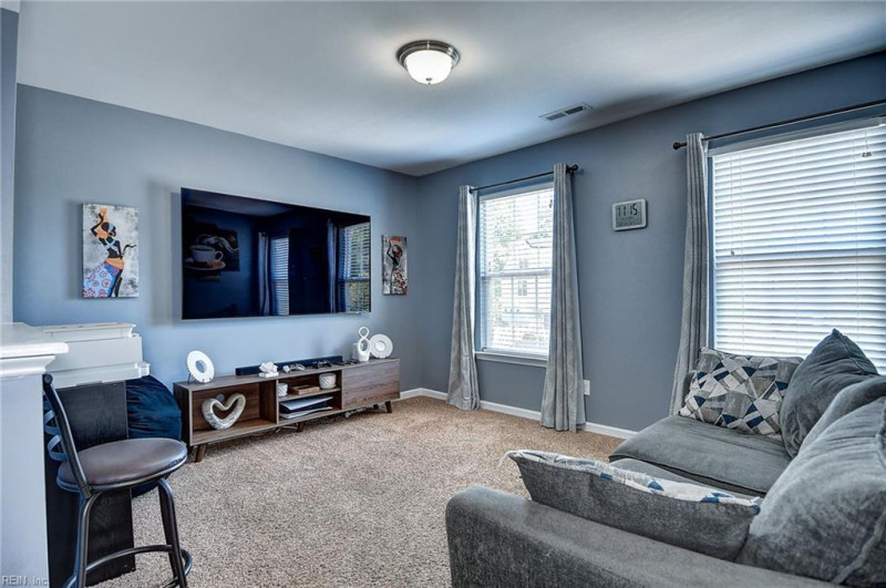Photo 16 of 42 residential for sale in Hampton virginia