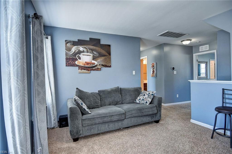 Photo 17 of 42 residential for sale in Hampton virginia